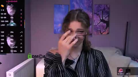 Snapshot of kevi_sunn chatting on October 2025 09:28:02 AM kevi here online show from October 2025 09:28:02 AM