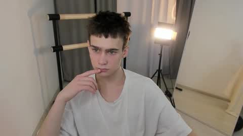 Ask me online show from November 2025 04:24:01 PM