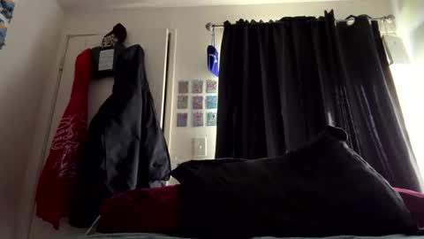 kevinderon1 online show from April 2026 06:46:01 PM