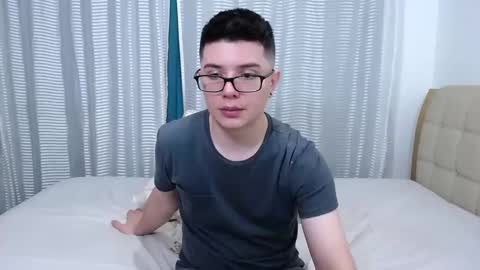 Snapshot of kevinhunts chatting on March 2025 11:38:01 PM Kevin online show from March 2025 11:38:01 PM