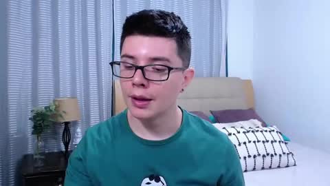 Kevin online show from April 2026 08:40:01 PM