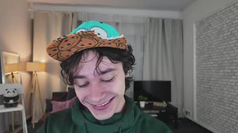 kevinstrike online show from April 2026 08:11:02 PM