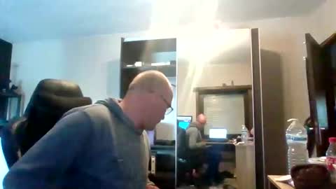 Snapshot of kevintje031987 chatting on May 2026 02:01:01 PM kevintje031987 online show from May 2026 02:01:01 PM