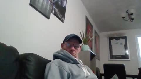 kevlooking4sez online show from January 2025 09:09:02 PM