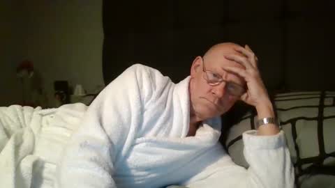 kevlooking4sez online show from February 2025 12:52:01 AM