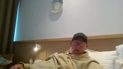 Snapshot of kevlooking4sez chatting on May 2026 01:27:01 PM kevlooking4sez online show from May 2026 01:27:01 PM