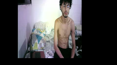 kevvluna05 online show from March 2025 03:34:01 AM