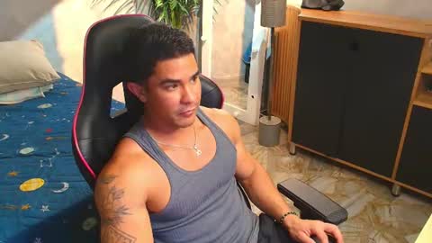 Snapshot of key_will1 chatting on July 2026 01:54:01 AM Keywill online show from July 2026 01:54:01 AM