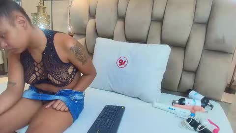 keyla nahir online show from September 2025 03:19:02 AM