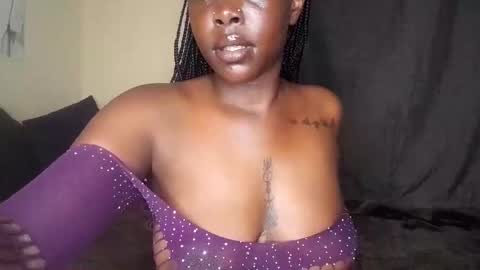 keyla online show from September 2025 03:52:01 AM