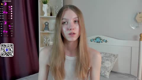 Snapshot of keylalong chatting on January 2025 12:09:01 PM Hi Im Mary Glad to see you in my room PVT is open online show from January 2025 12:09:01 PM