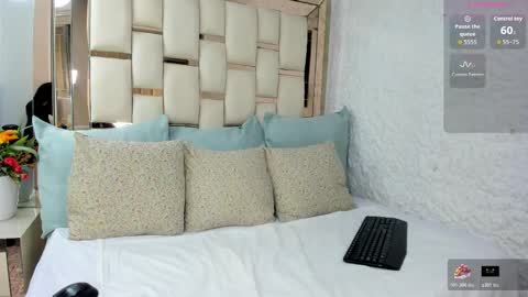 Keyla online show from October 2025 05:06:02 PM