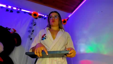 Snapshot of keyth_clement chatting on January 2025 08:37:02 PM Keyth online show from January 2025 08:37:02 PM