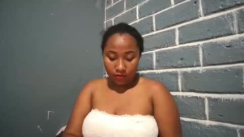 kezia0910 online show from November 2025 02:18:01 PM