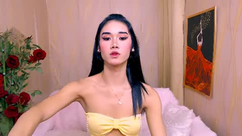 kezzy online show from February 2025 10:18:02 AM