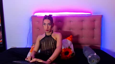 Khandyz online show from February 2025 04:40:01 PM