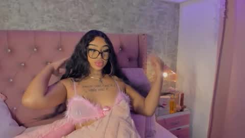 Khelany Isyy  online show from February 2026 02:22:02 PM