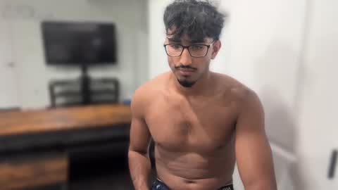 Wizzy303 online show from September 2025 02:47:02 AM