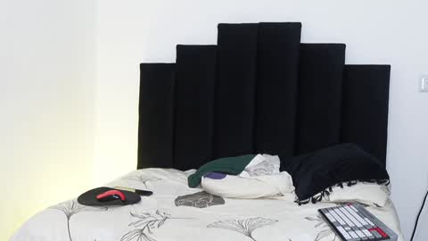 Khloe online show from January 2025 07:45:02 PM