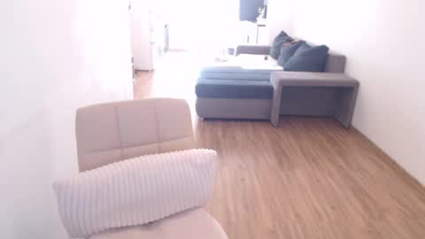 Khloe online show from September 2025 01:56:02 PM