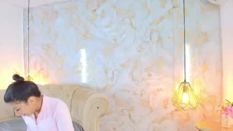 Khloe online show from May 2026 06:09:01 PM
