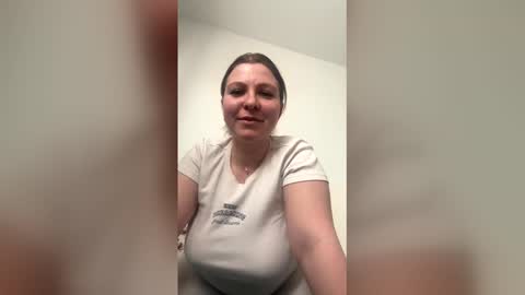 khloekross online show from February 2026 12:45:02 PM