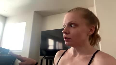 khloemariexoxo  online show from October 2025 05:48:02 PM