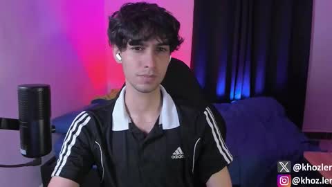 khozler_ online show from November 2025 02:32:01 AM