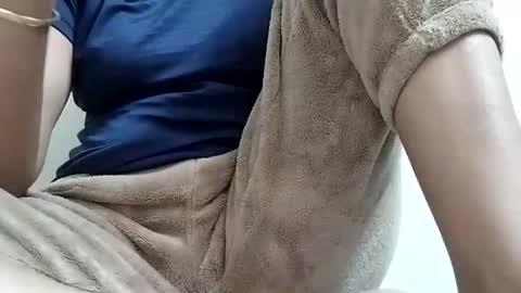 khushisinghh online show from December 2024 03:37:02 AM