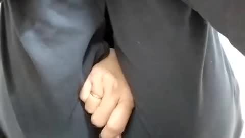 khushisinghh online show from December 2024 03:04:02 AM