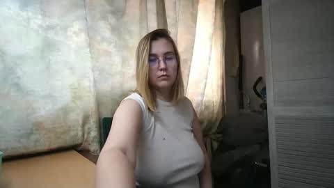 kianna_dior_ online show from February 2025 01:00:02 PM