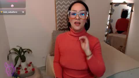 Kiara Bermont online show from September 2025 04:31:02 PM