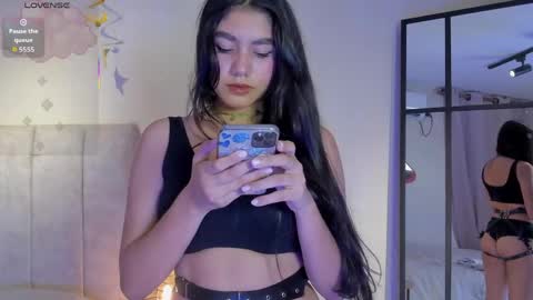 Kiara online show from April 2026 11:28:01 PM