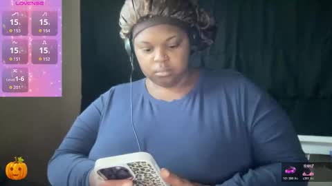 Snapshot of kiarasugars chatting on November 2025 01:12:02 PM KiaraSugars online show from November 2025 01:12:02 PM