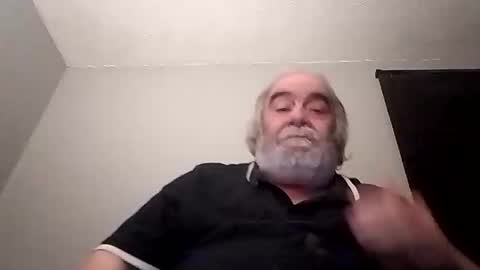 KICKINME online show from October 2025 10:45:01 PM