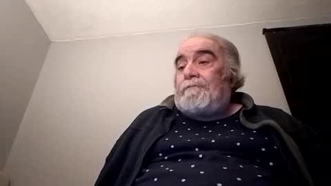 KICKINME online show from November 2025 01:40:01 AM