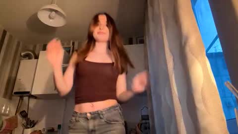 Ola my name is Lissa  Lets hit 10 Thumbs Up together   online show from March 2026 03:18:01 PM