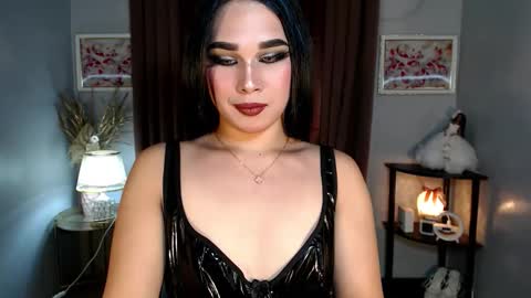 Im Mia online show from September 2025 07:57:02 AM