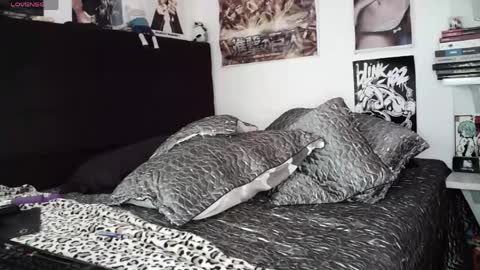 kenny online show from April 2026 07:07:02 PM