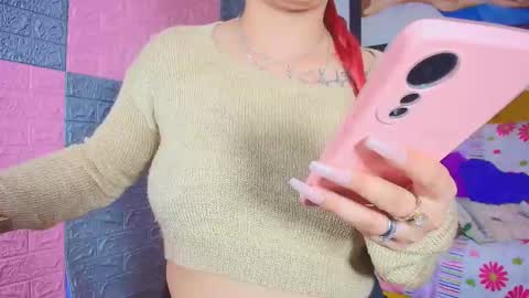 Snapshot of kiim_katta001 chatting on January 2025 03:39:01 AM leidy online show from January 2025 03:39:01 AM