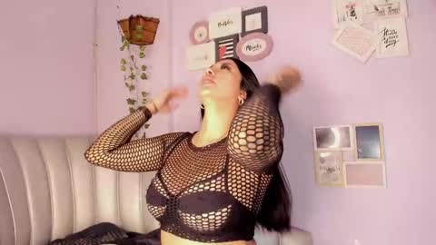 Kim online show from February 2025 11:58:01 AM