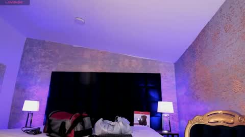 Kim online show from February 2025 05:58:02 PM