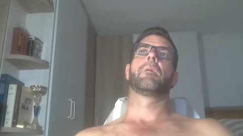 HotMachine online show from September 2025 05:29:01 AM