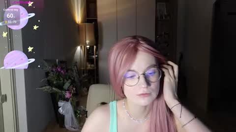 kiki_blue_eyes online show from January 2026 04:16:01 AM