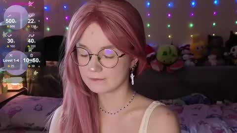 kiki_blue_eyes online show from February 2026 05:57:01 AM