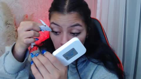 kIKI online show from March 2026 04:51:02 AM