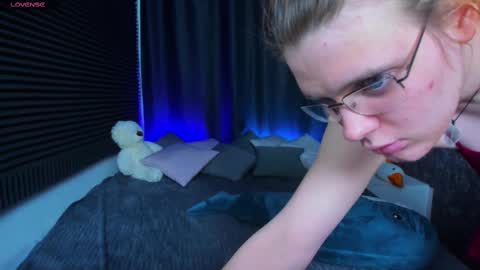 Kiki online show from February 2025 04:31:01 PM