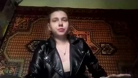 kikibang_ online show from November 2025 08:20:02 AM