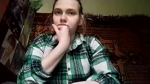 kikibang_ online show from December 2025 08:11:01 AM