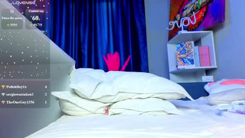 Snapshot of kikiolovely chatting on May 2026 11:23:04 PM Kiki online show from May 2026 11:23:04 PM